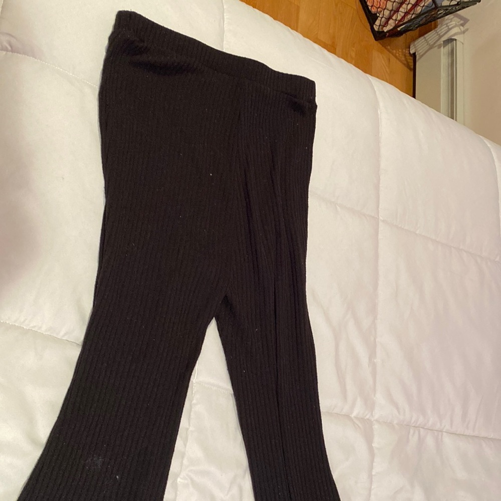 Black cotton yoga pants